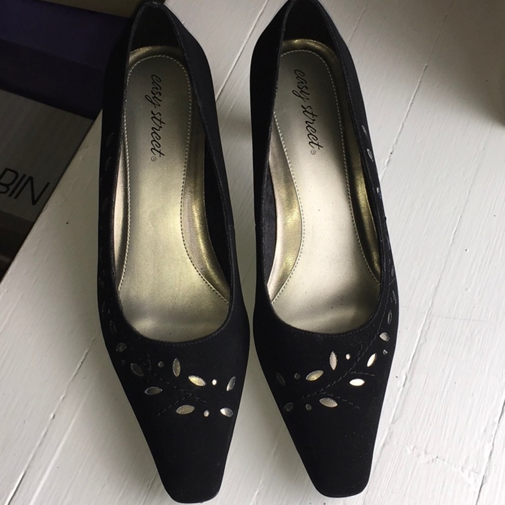 Black & Pewter 10N velvet heels